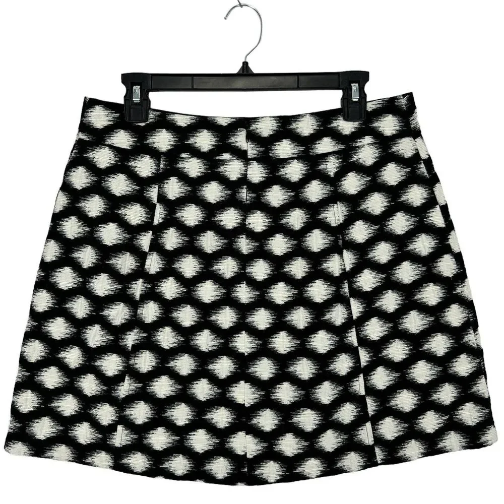 Banana Republic Mini Skirt Black White Polka Dot Size 10 A-Line Pleated Back Zip - Picture 2 of 15